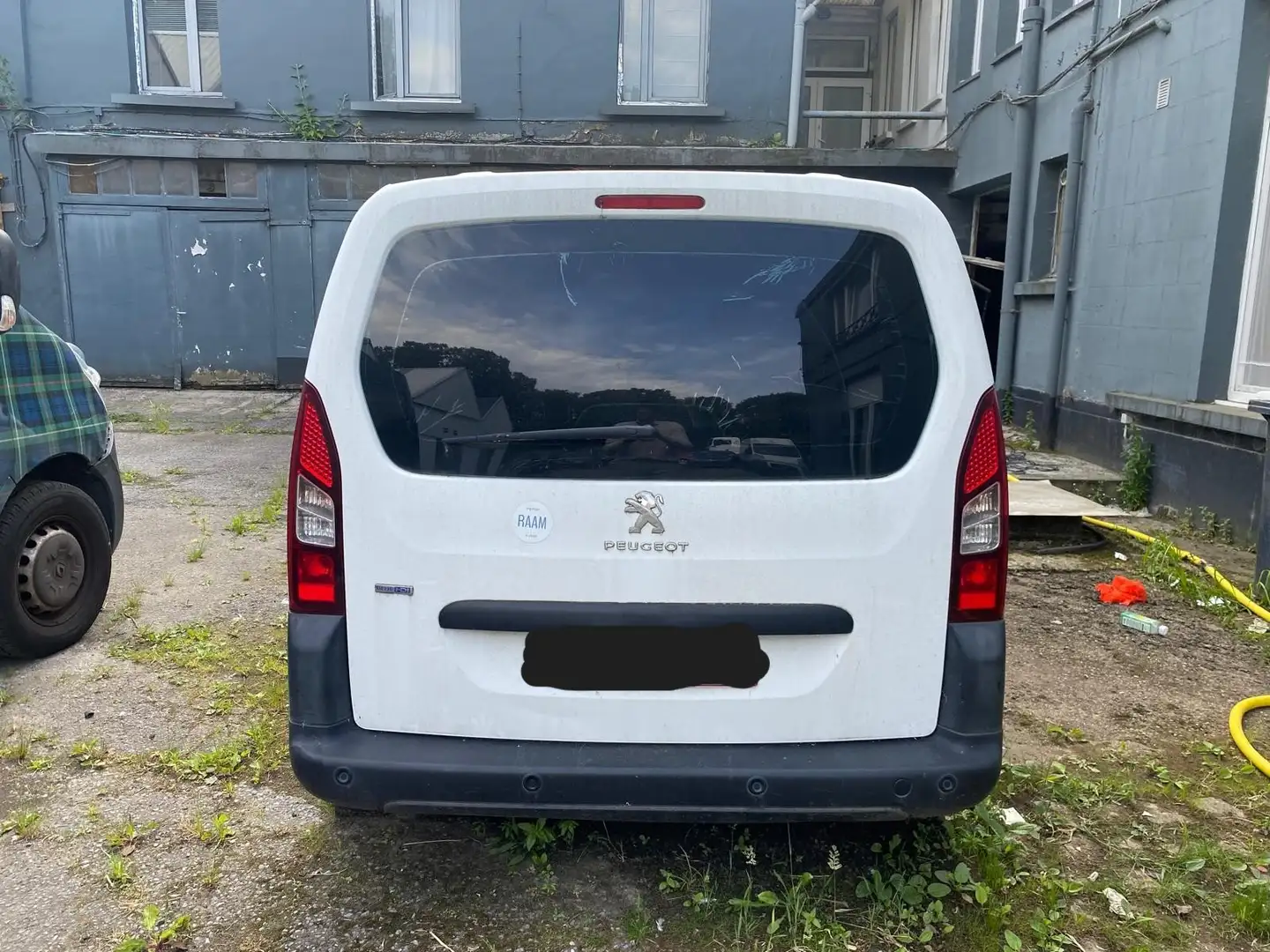 Peugeot Partner Partner 1.6 HDi 75 L1 FAP Komfort Wit - 1