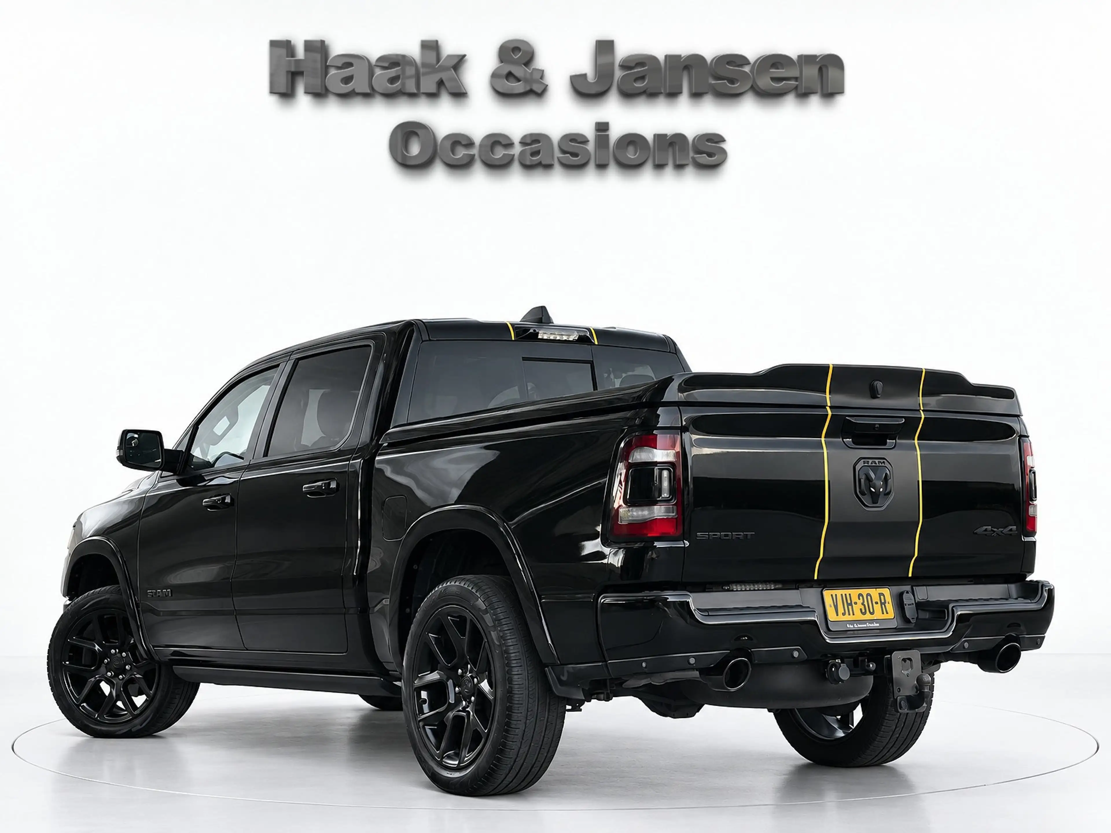 Dodge RAM 1500 5.7 V8 4x4 Crew Cab Full option Marge — photo 3