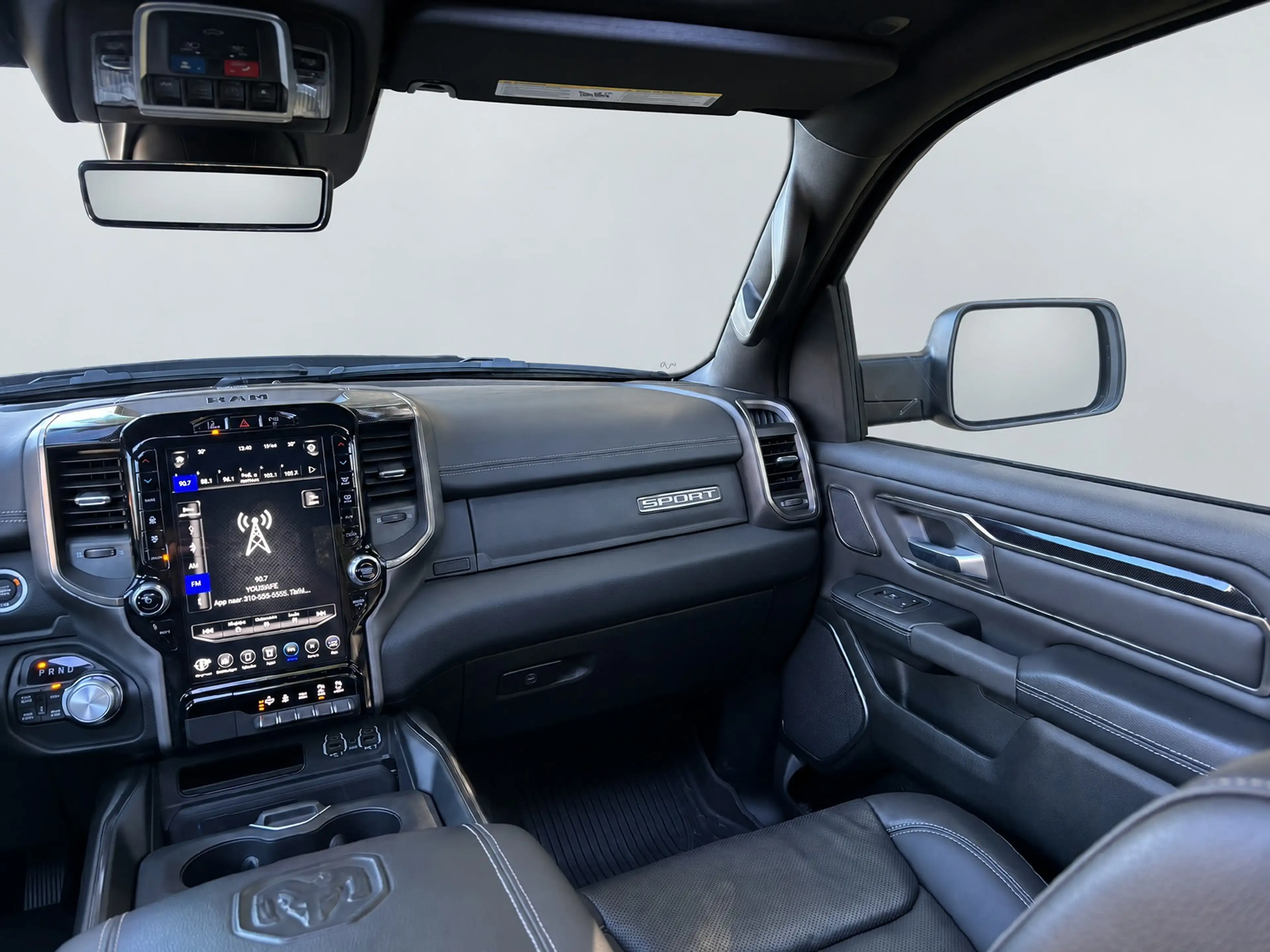 Dodge RAM 1500 5.7 V8 4x4 Crew Cab Full option Marge — photo 13