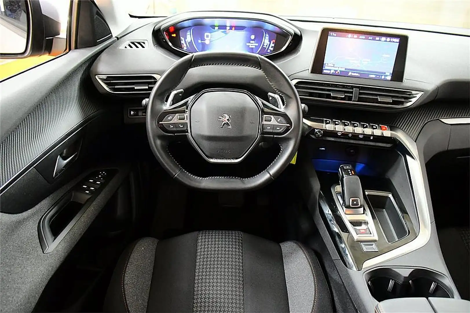 Peugeot 5008 1,5 BlueHDI 130 S&S EAT8 Active Aut. 7 Sit Silber - 2