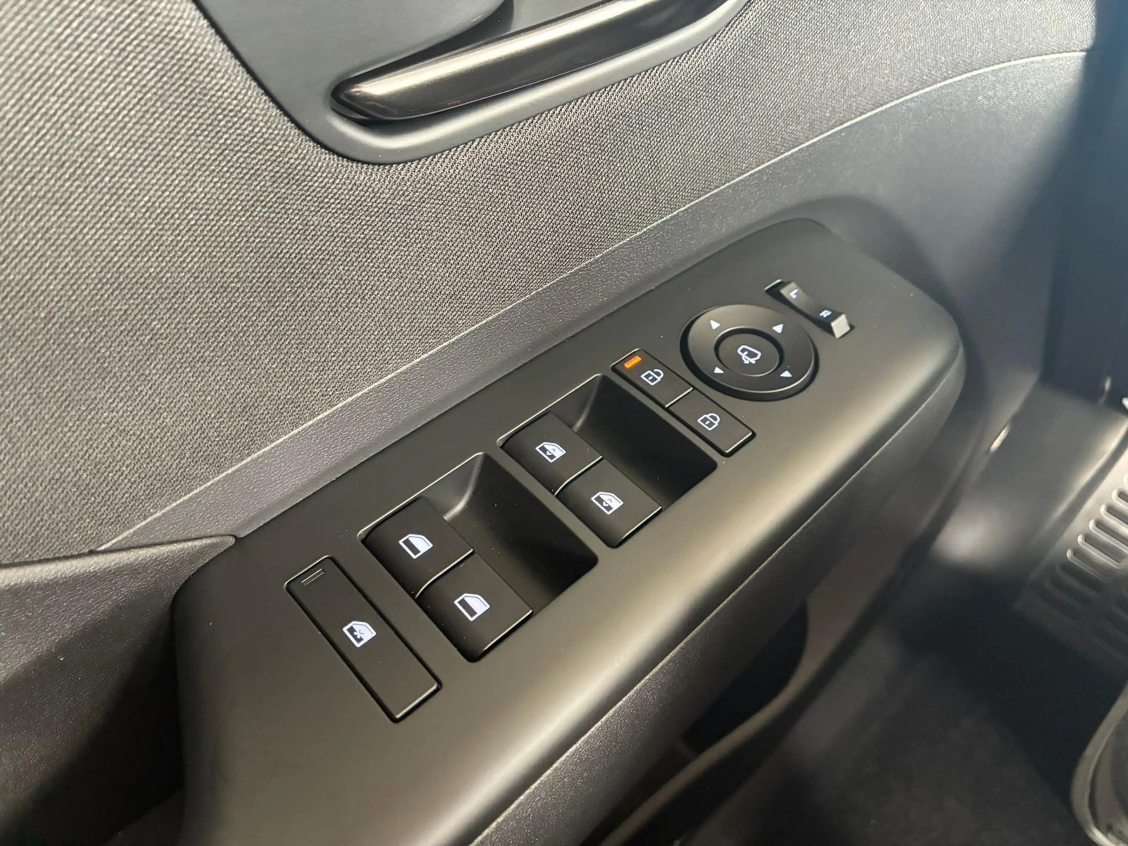 Hyundai KONA N-Line 64,8 kWh / Bose / ACC / PDC V&H + Kamera / — photo 24