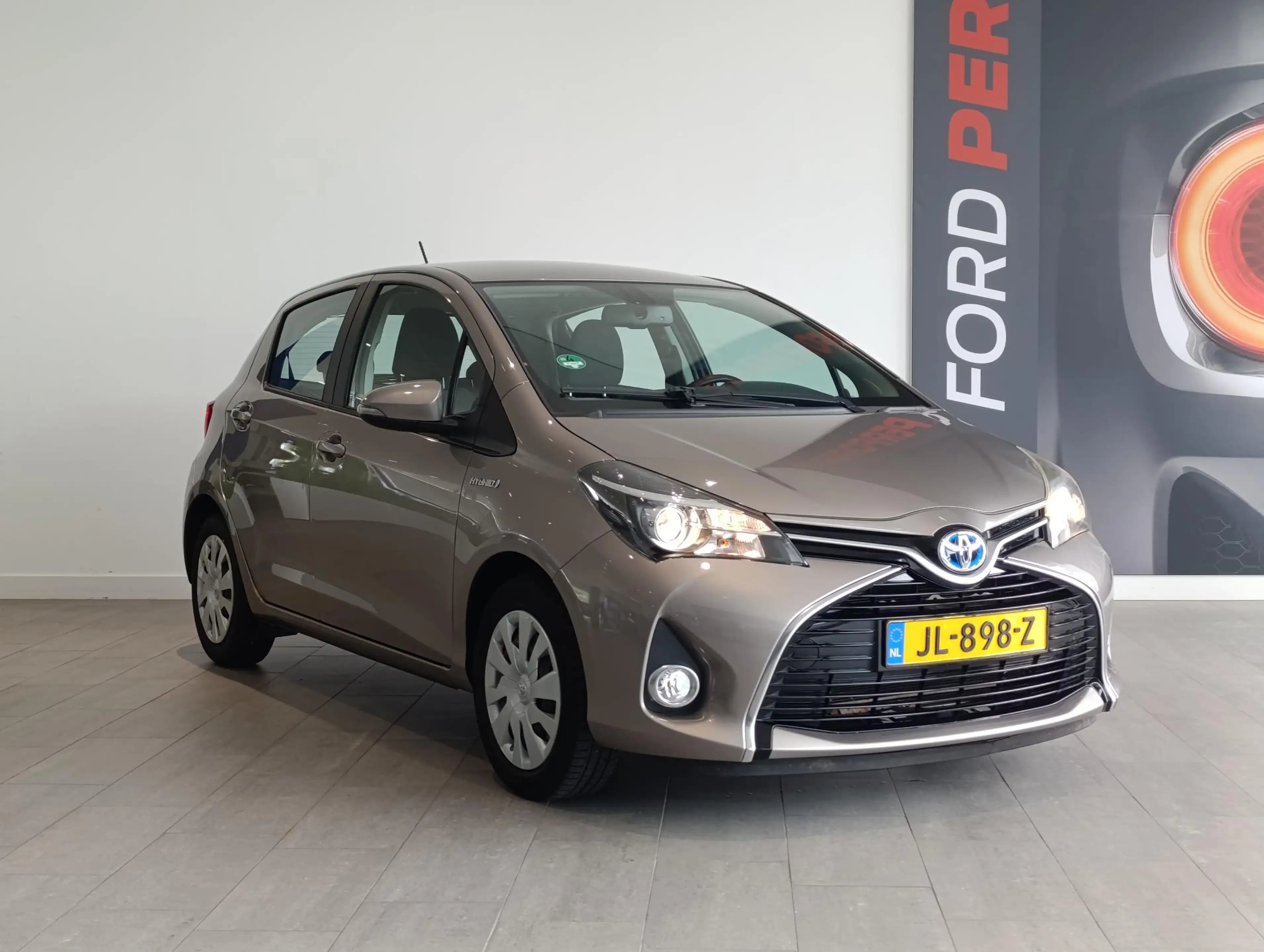 Toyota Yaris 1.5 Hybrid Aspiration | CRUISE CONTROL | ACHTERUIT — photo 3