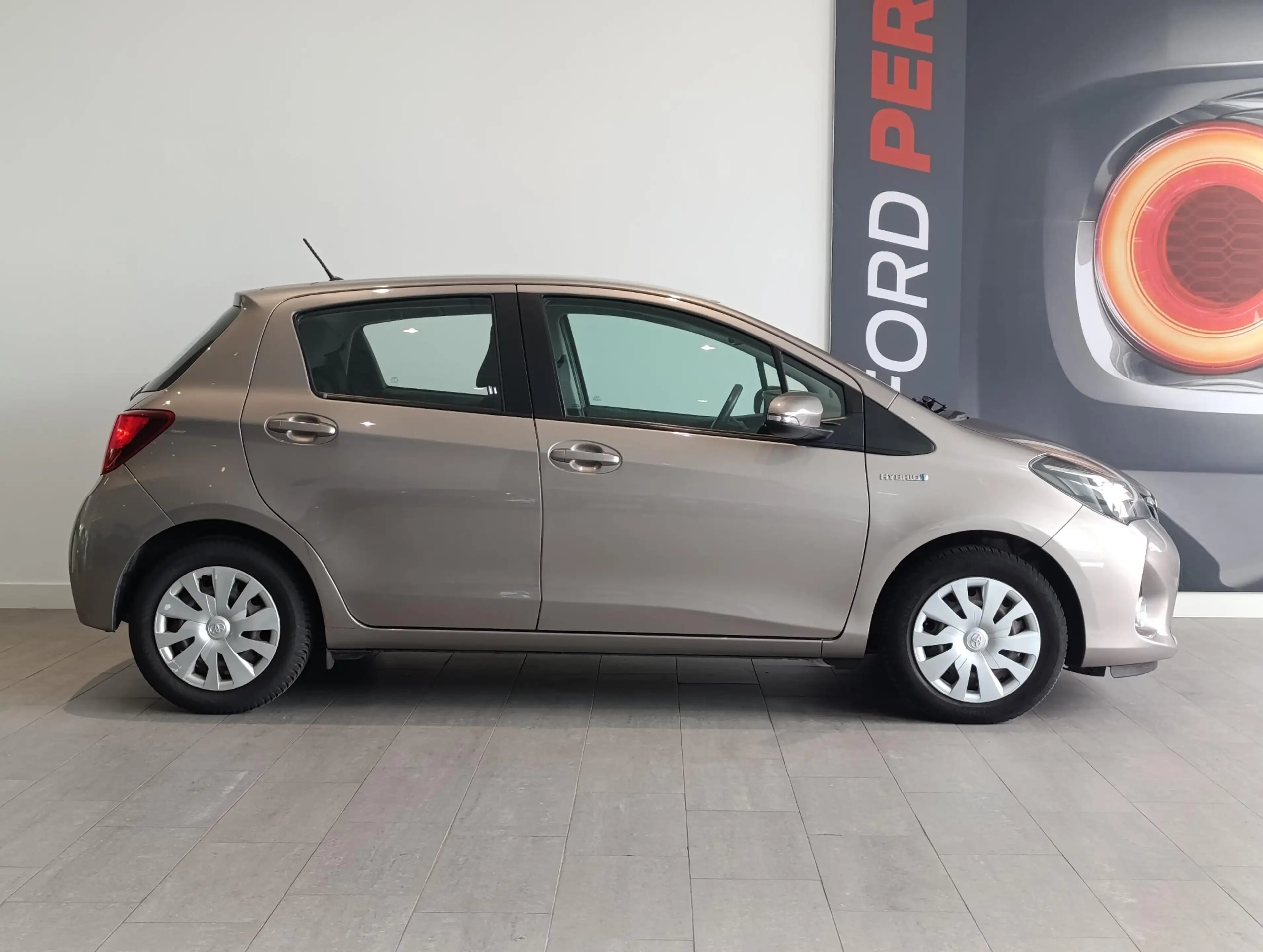 Toyota Yaris 1.5 Hybrid Aspiration | CRUISE CONTROL | ACHTERUIT — photo 4
