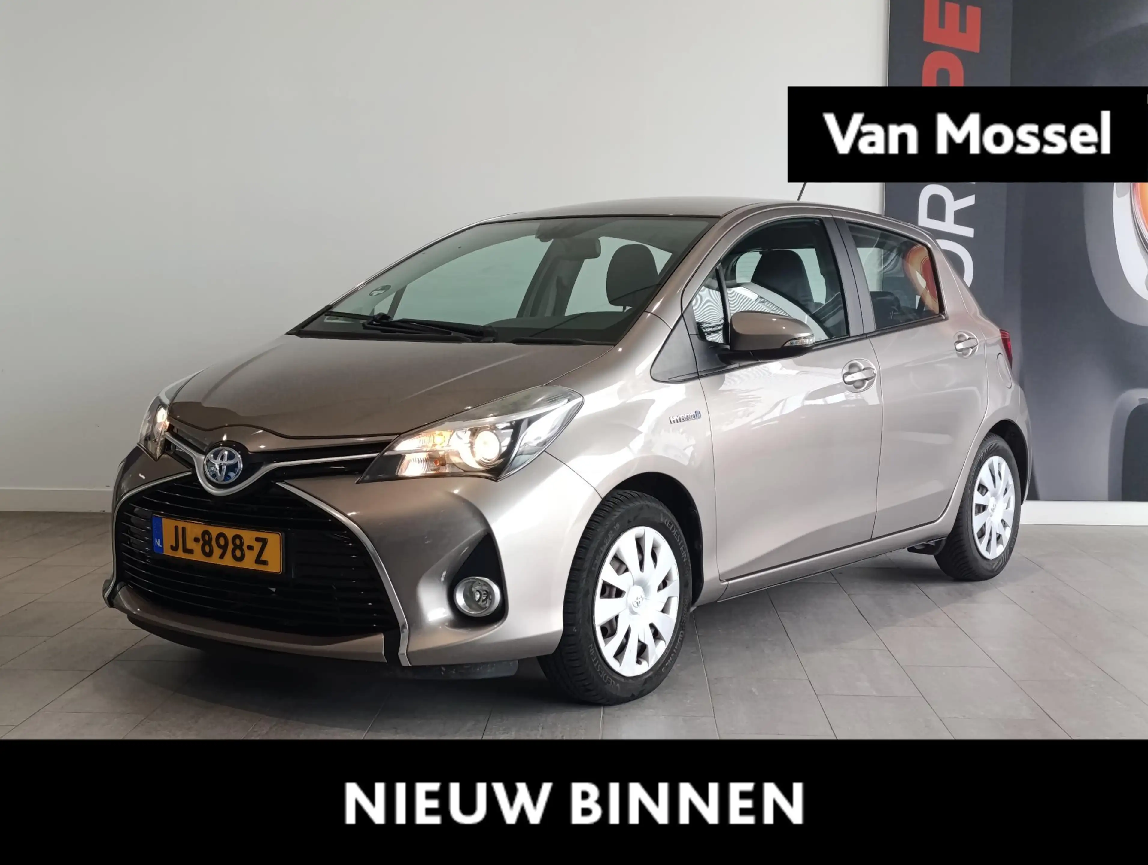 Toyota Yaris 1.5 Hybrid Aspiration | CRUISE CONTROL | ACHTERUIT
