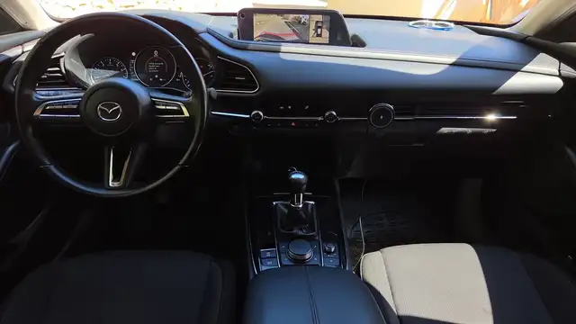 Mazda CX-30 view 11