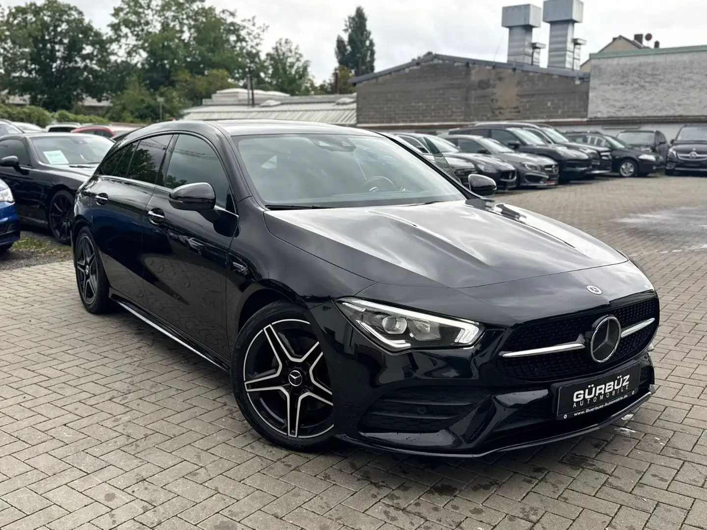 Mercedes-Benz CLA 220 d Edition SB AMG-Styling*MBUX Schwarz - 1
