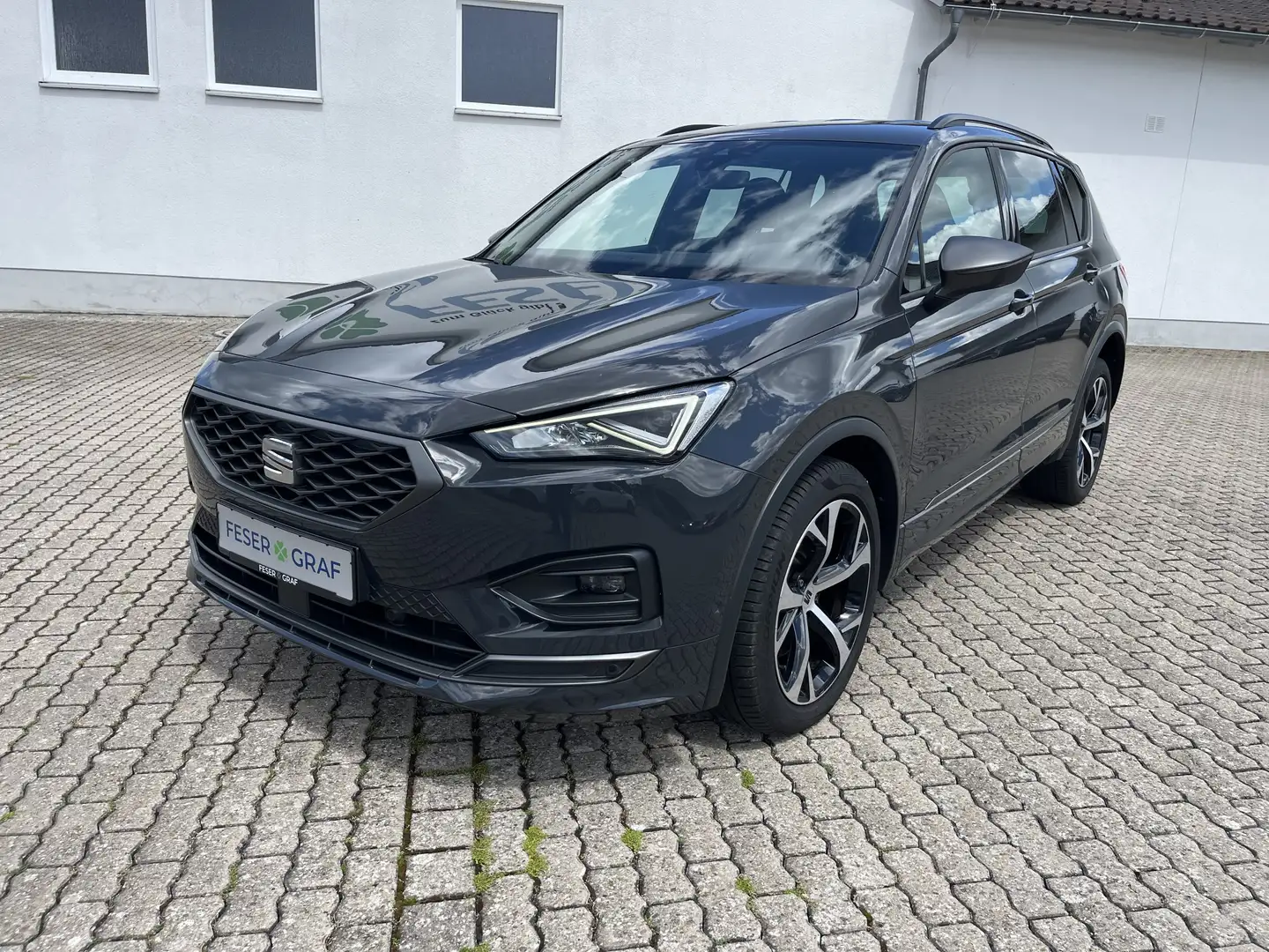 SEAT Tarraco FR 2.0 TDI DSG 4Drive ACC BEATS SHZ+LHZ Grau - 2