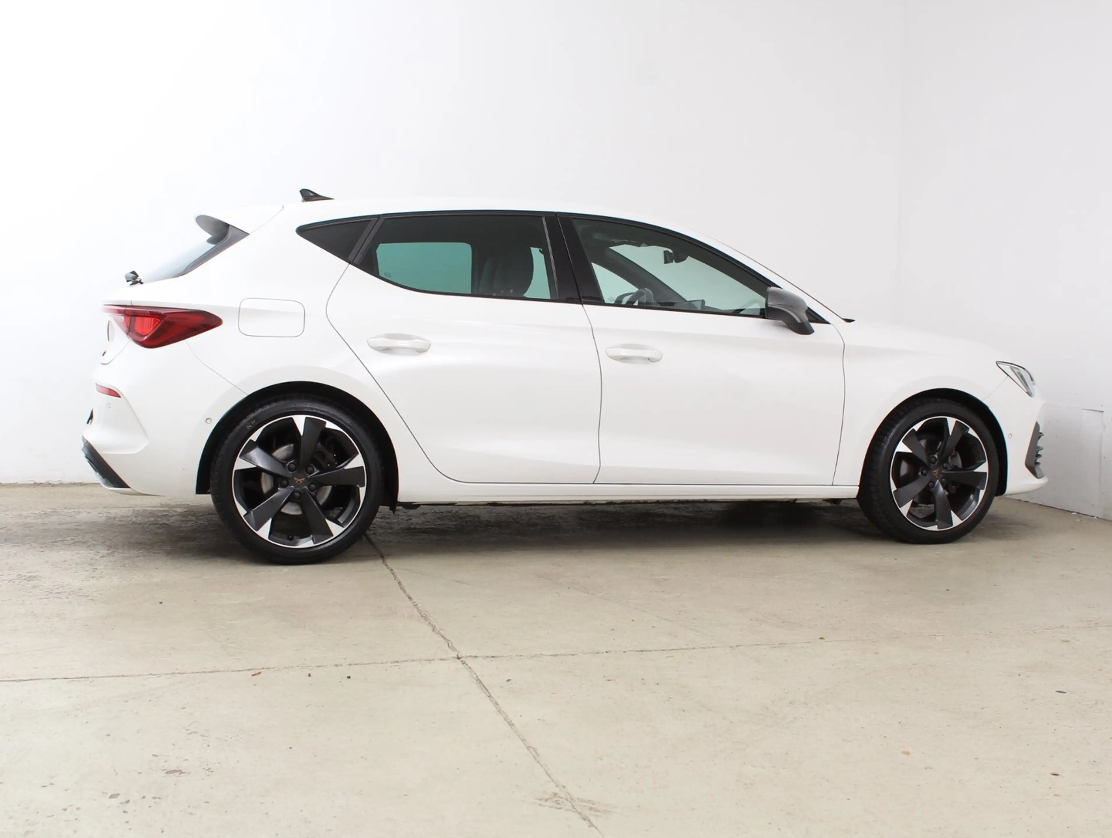 CUPRA Leon TRIBE 1.5 TSI 150 PS ACT — photo 3