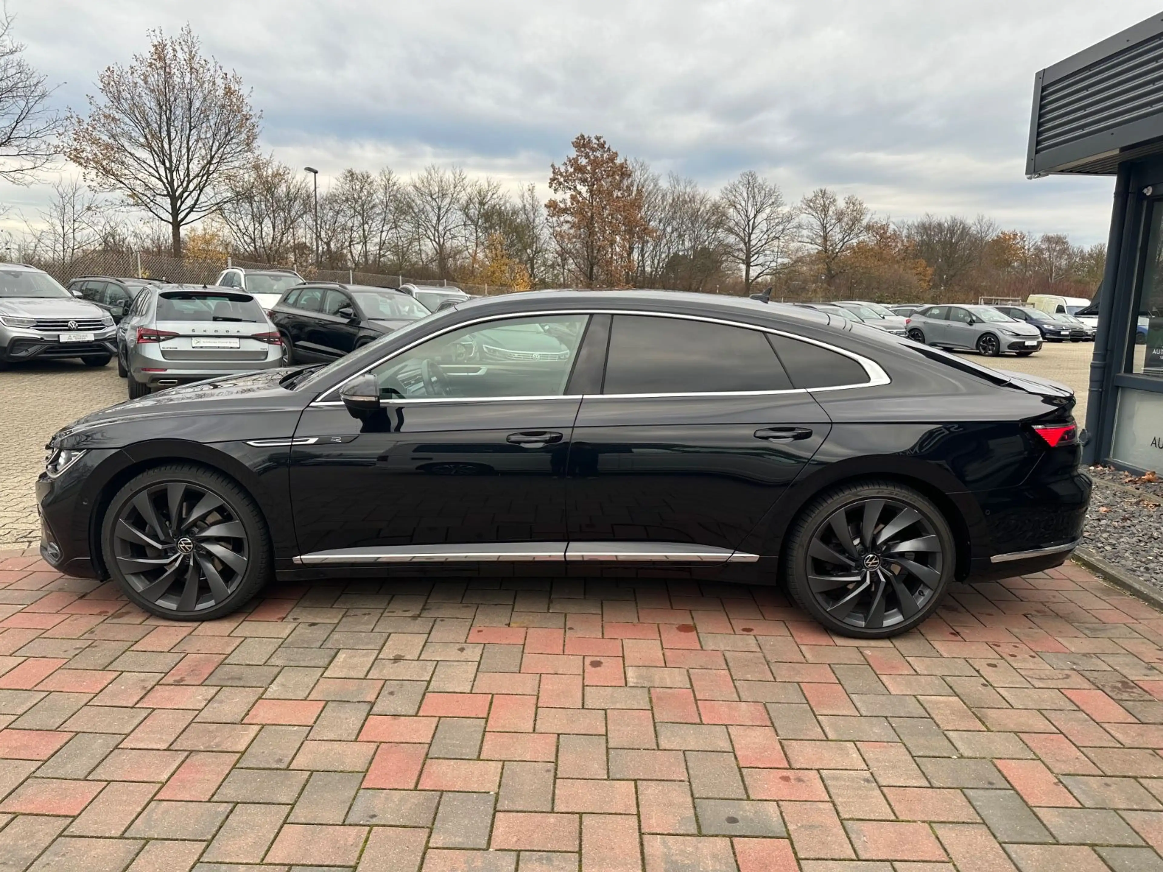 Volkswagen Arteon 2.0 TSI DSG 4M R-LINE*STANDH*R-CAM*VIRTUA — photo 4