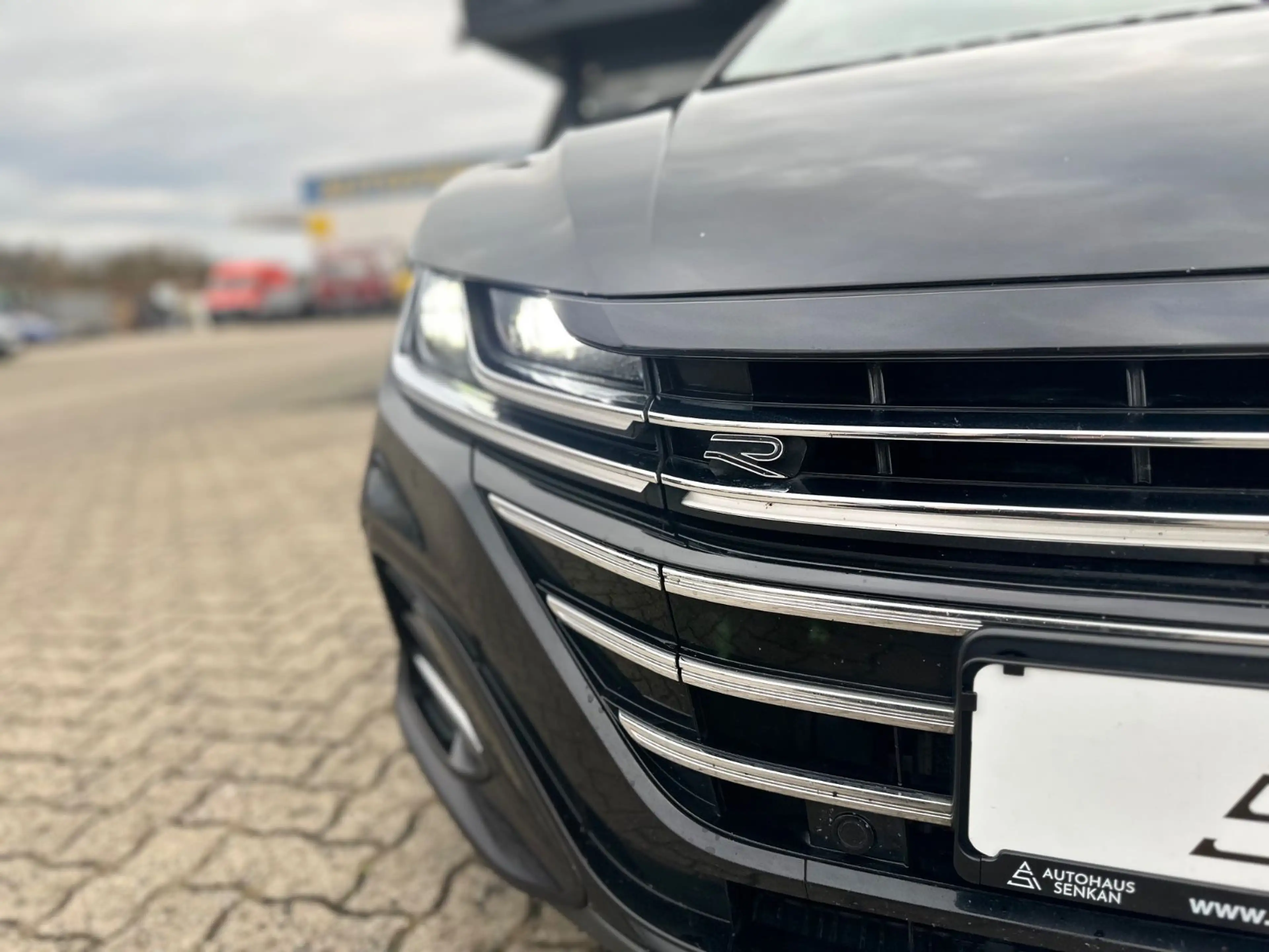 Volkswagen Arteon 2.0 TSI DSG 4M R-LINE*STANDH*R-CAM*VIRTUA — photo 10