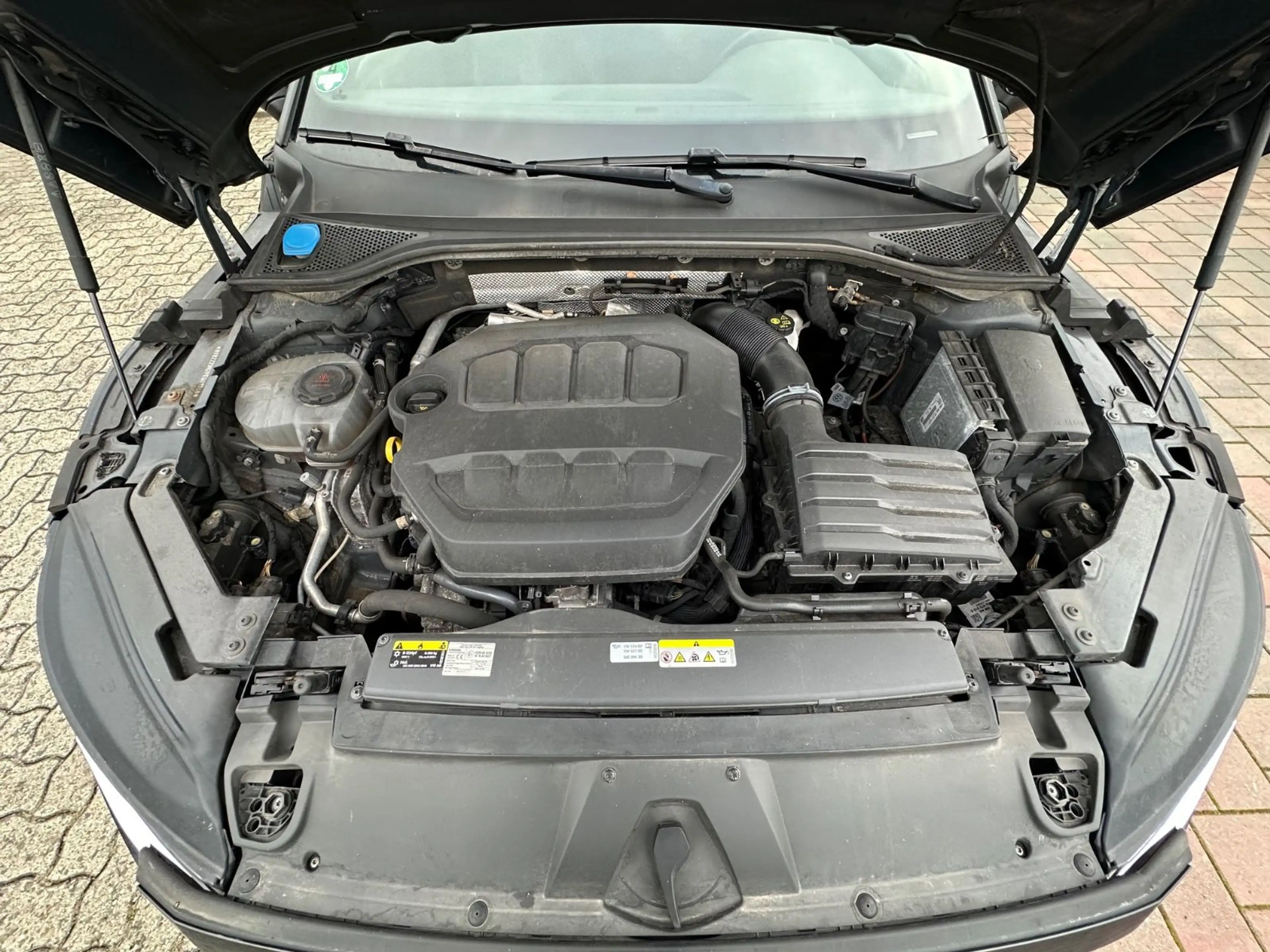 Volkswagen Arteon 2.0 TSI DSG 4M R-LINE*STANDH*R-CAM*VIRTUA — photo 12