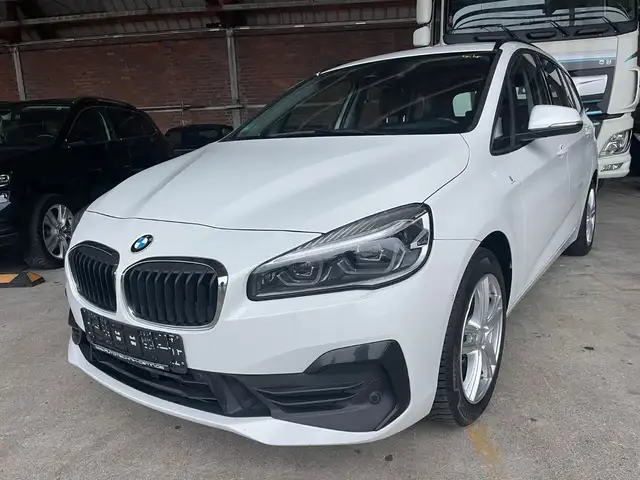 BMW 220 d xDrive Advantage/AUTOMATIK/LED