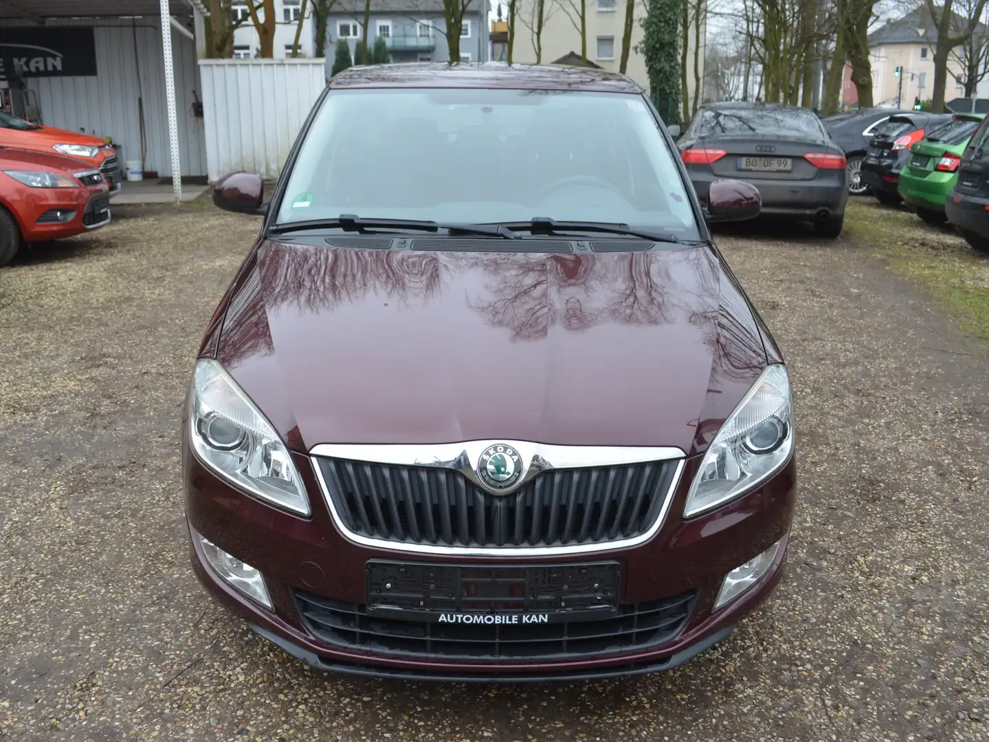 Skoda Fabia 1.2 HTP STYLE Edition Red - 2