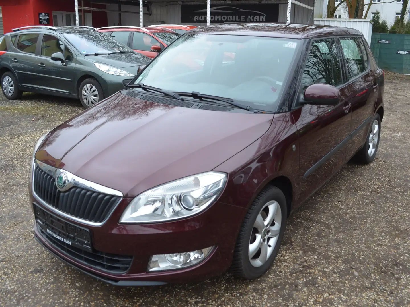 Skoda Fabia 1.2 HTP STYLE Edition Red - 1