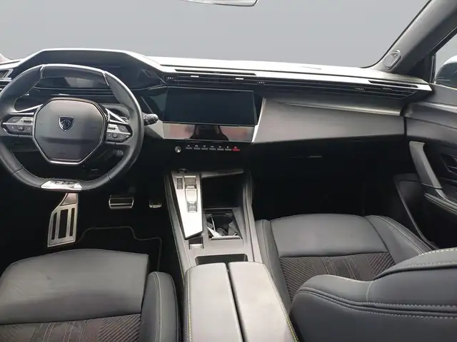 Peugeot 308 view 11