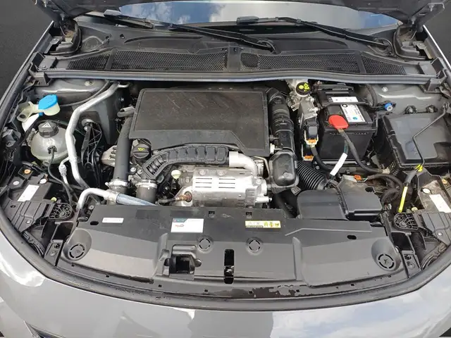 Peugeot 308 view 7