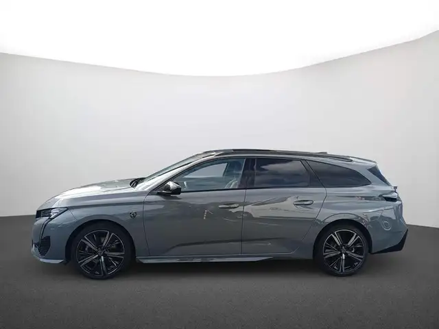 Peugeot 308 view 5