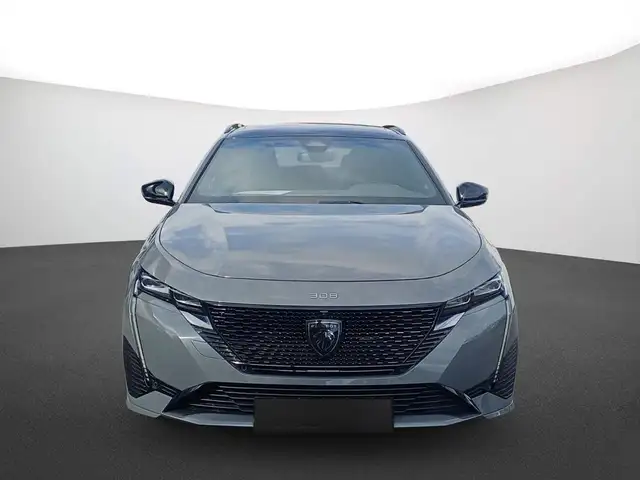 Peugeot 308 view 3