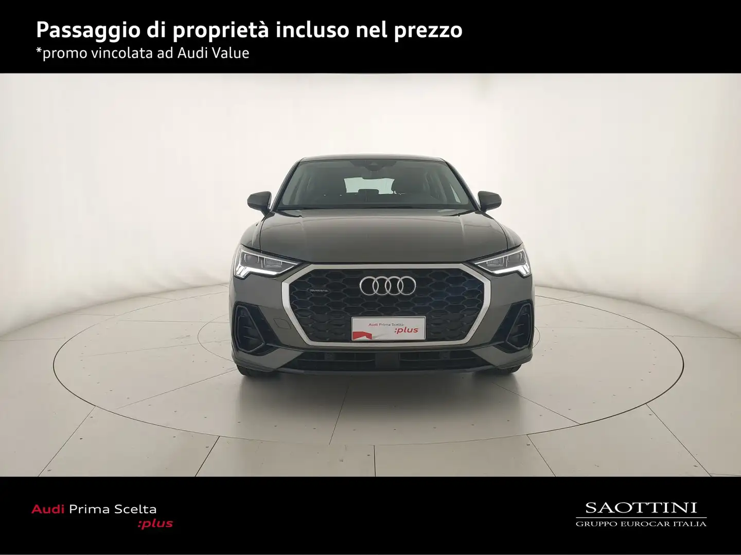Audi Q3 Sportback 35 2.0 TDI quattro S tronic Grau - 2