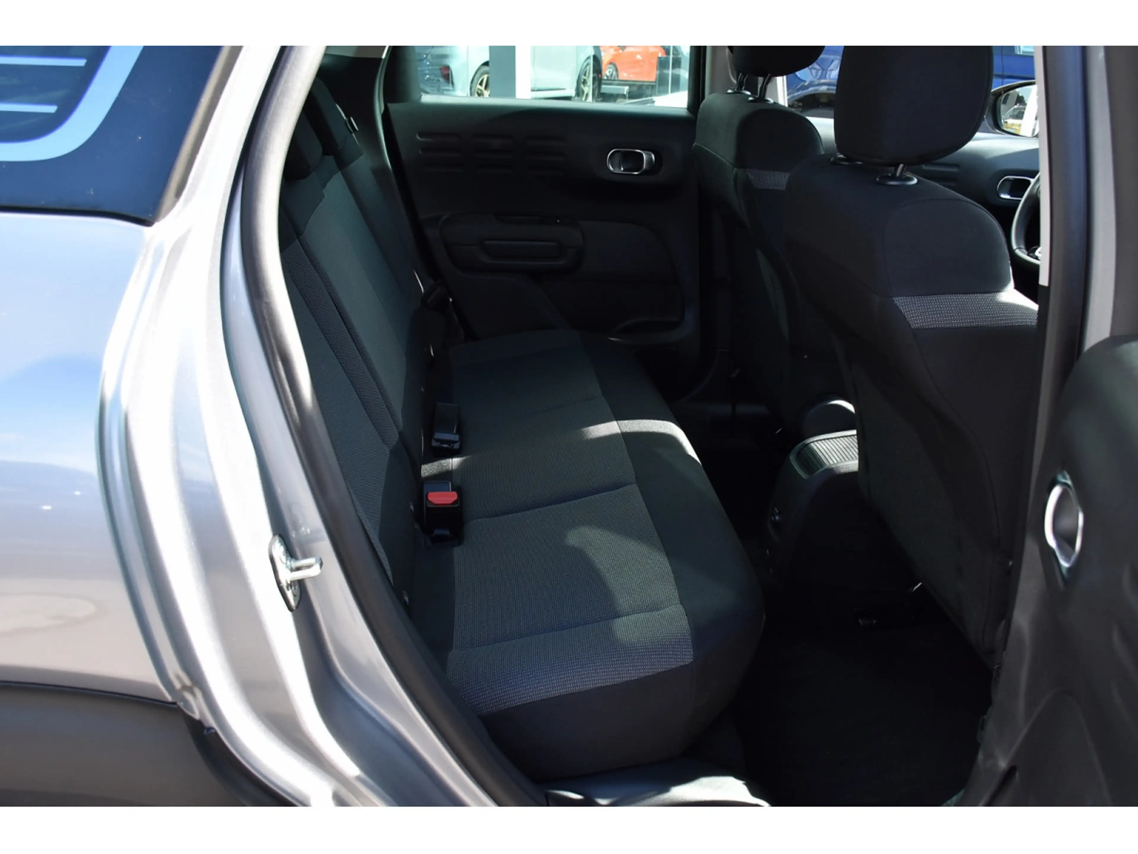 Citroen C3 Aircross 1.2 PureTech 110 MAX LANE HUD GRIP CAM JA17 1°MAIN — photo 8