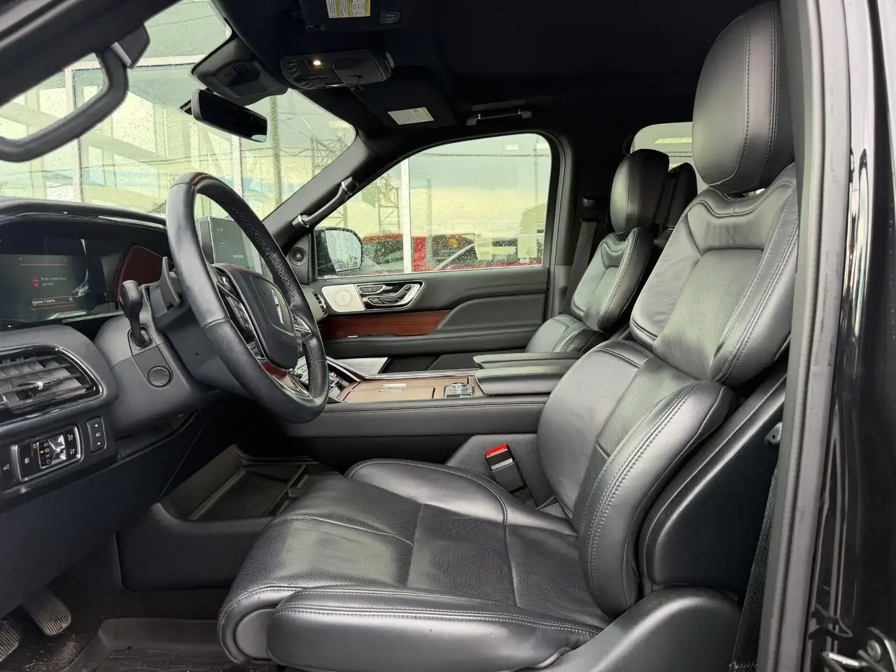 Lincoln Navigator photo Lincoln Navigator