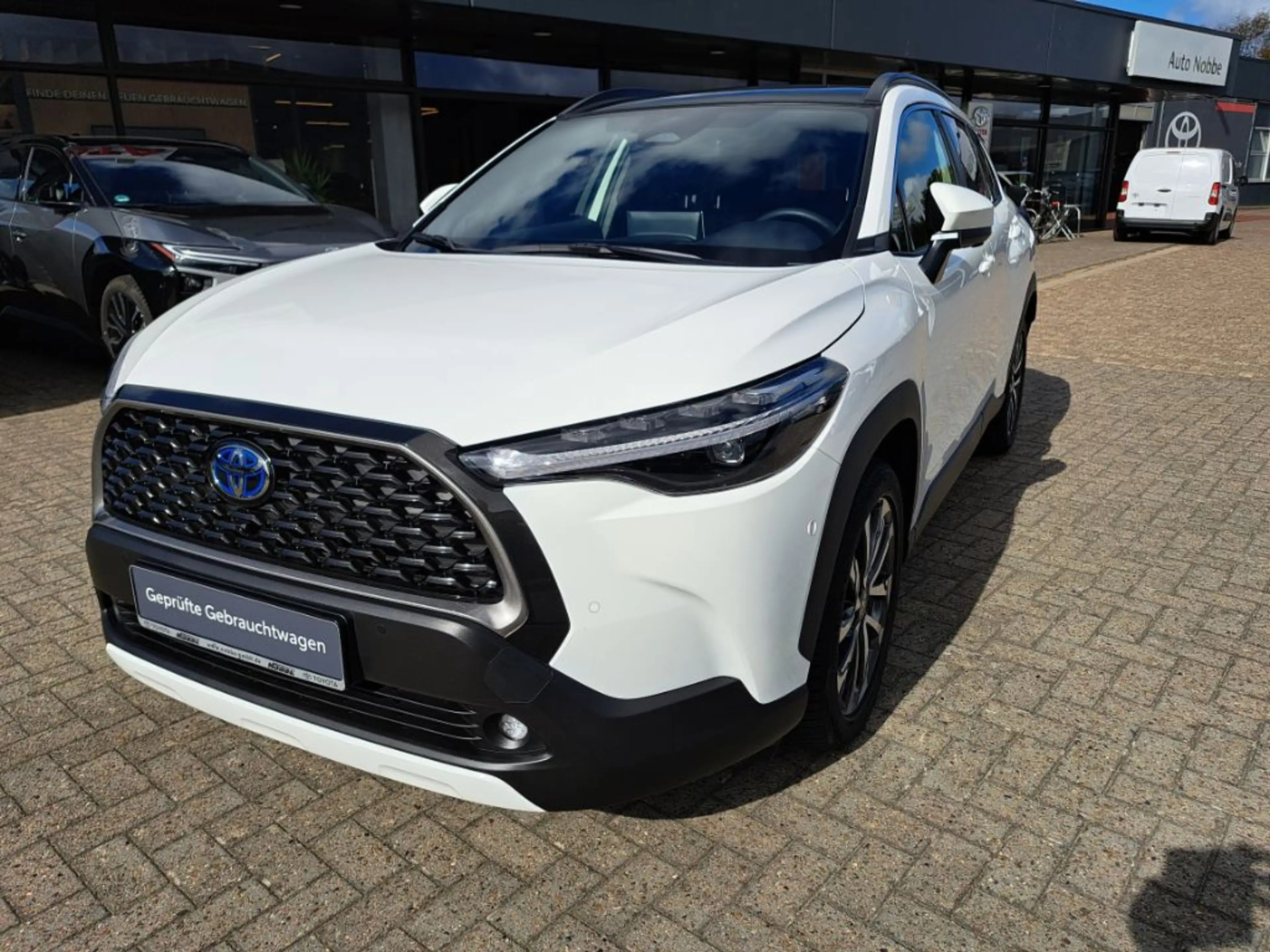 Toyota Corolla Cross Hybrid 2.0 VVT-i Lounge — photo 2