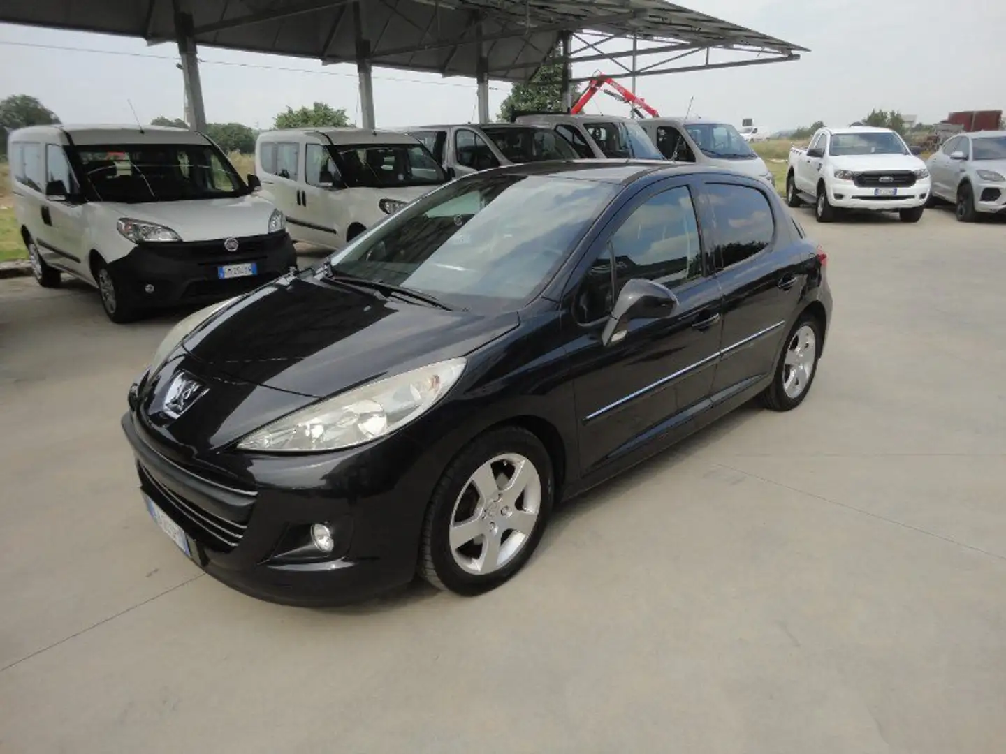 Peugeot 207 1.6 HDi 110CV 5p. XS Nero - 2