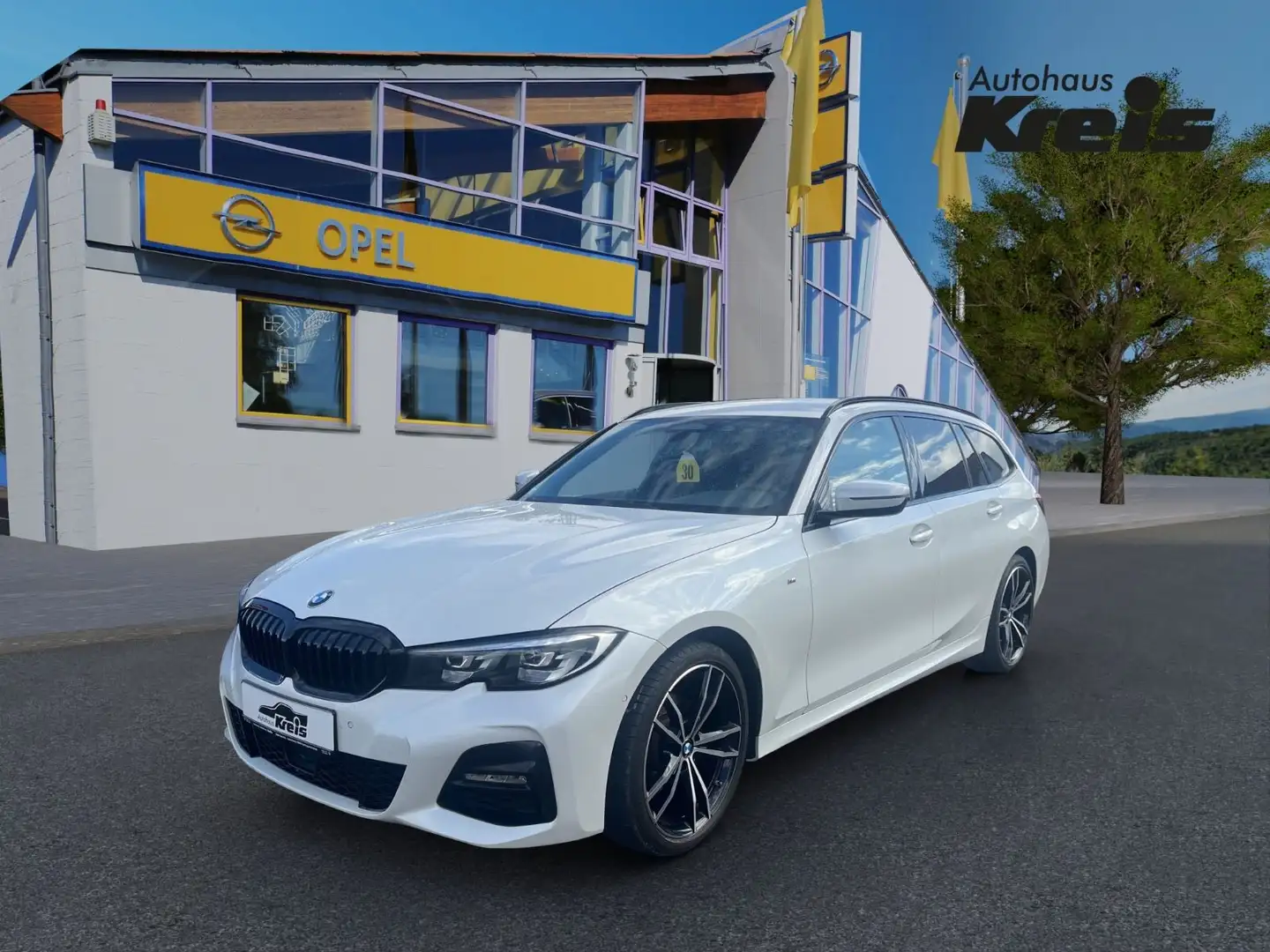 BMW 320 XDRIVE,NAVI, LED, PDC, DA, AHK, 19" M-Sport, Wit - 1