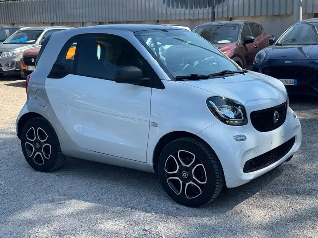 smart Fortwo view 3
