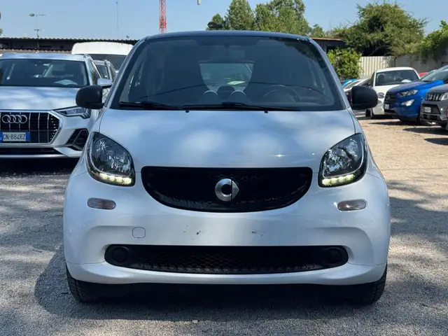 smart Fortwo view 2