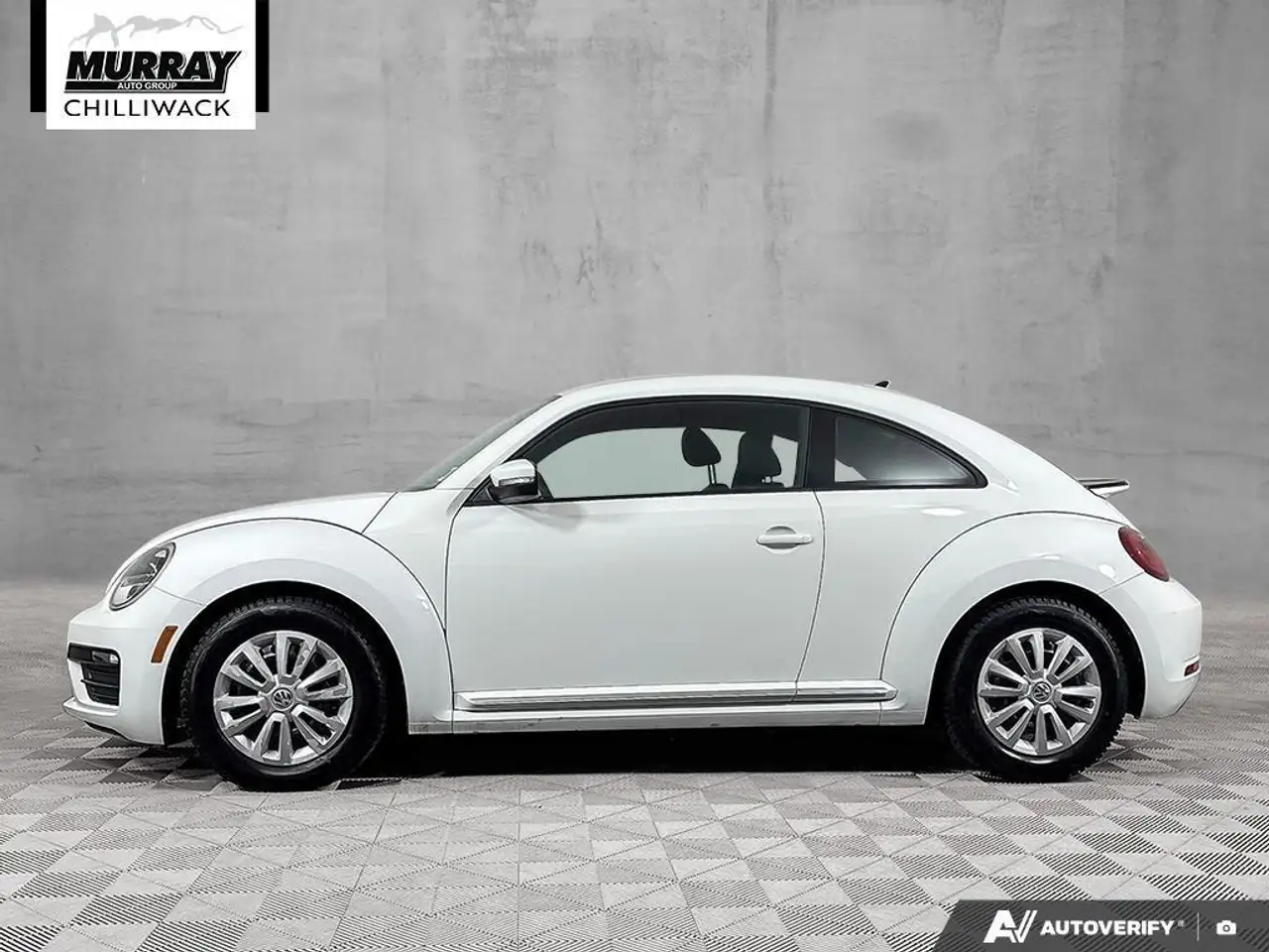 Volkswagen Beetle снимка Volkswagen Beetle