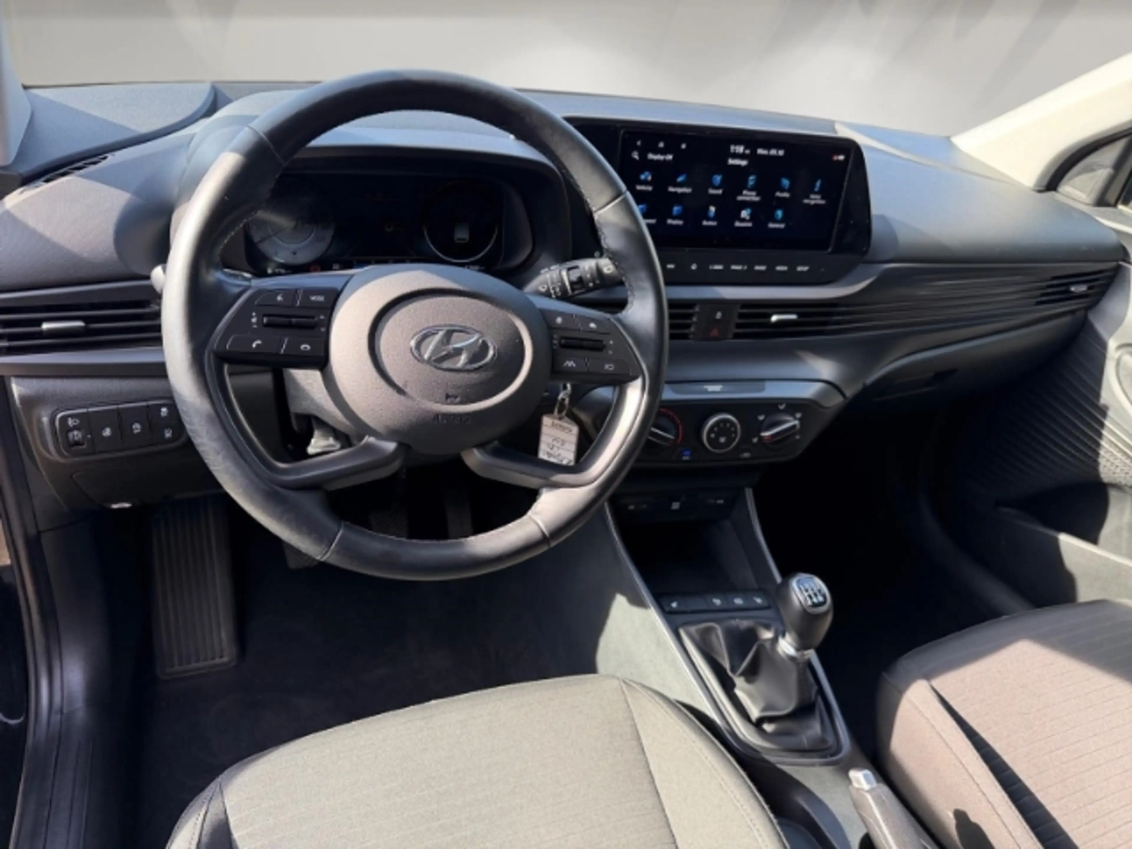 Hyundai i20 Sitzheizung*Lenkradheizung*Apple Carplay*Androuid — photo 11