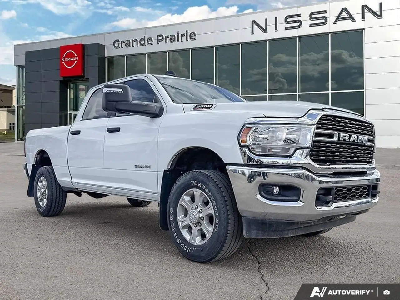 RAM 3500 снимка RAM 3500
