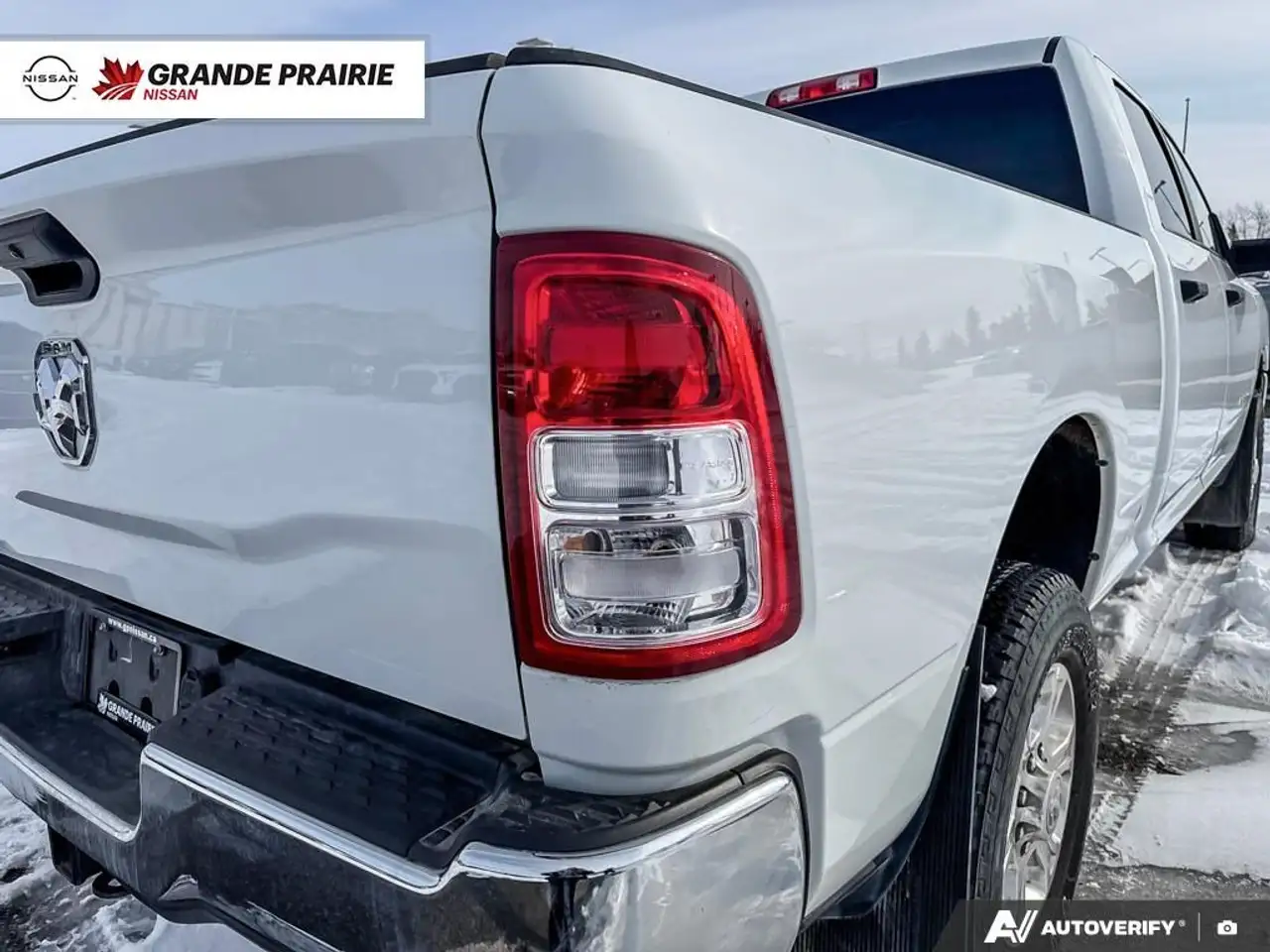 RAM 3500 снимка RAM 3500