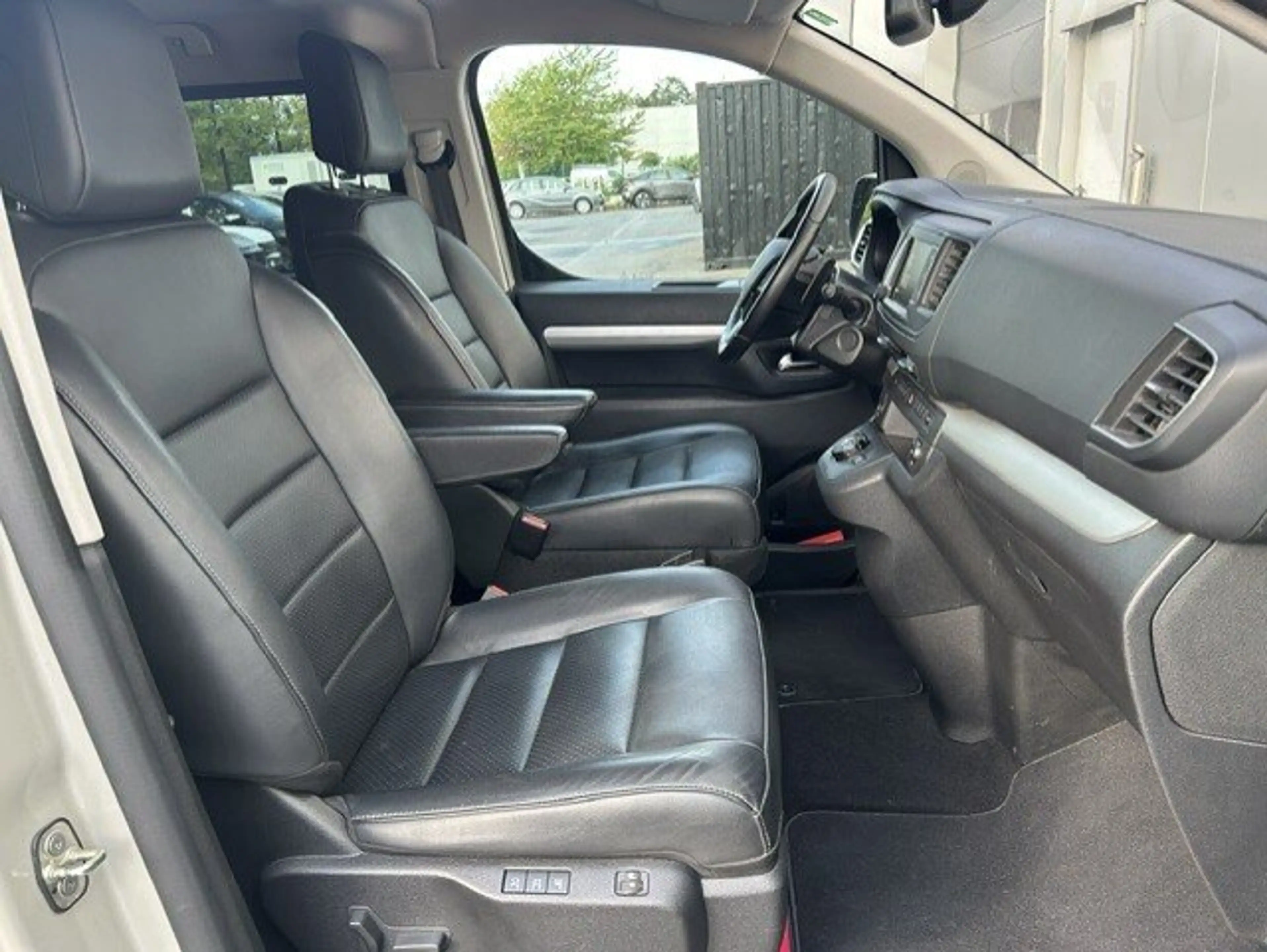 Citroen Spacetourer 2.0 BlueHdi 180Pk Business Lounge Automaat — photo 12