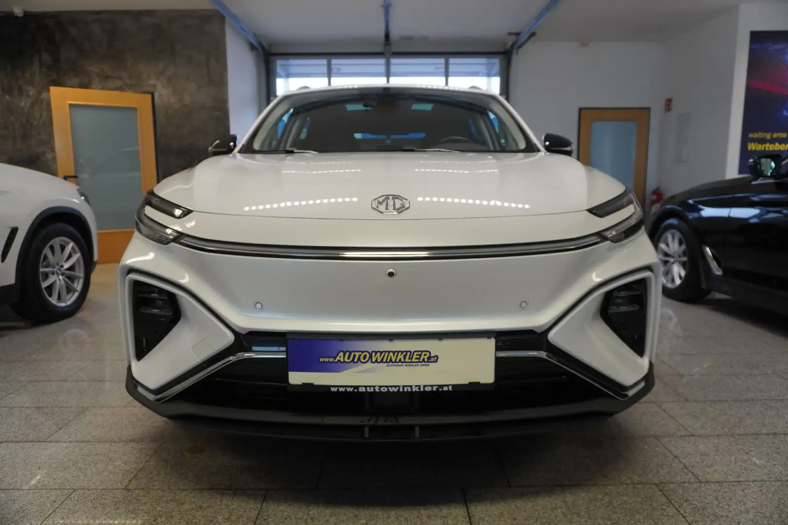 MG Marvel R MG Marvel R Luxury Virtual/LED/Navi Weiß - 2