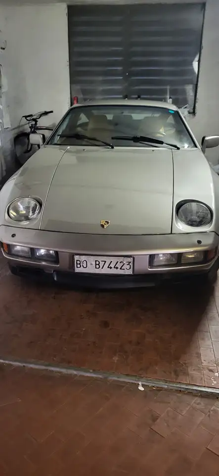 Porsche 928 4.7 S, foto 4