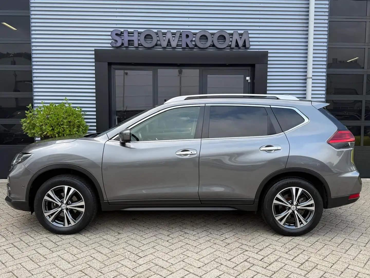 Nissan X-Trail 1.3 DIG-T N-Connecta Automaat|Camera|Cruise|Navi|T Gris - 2