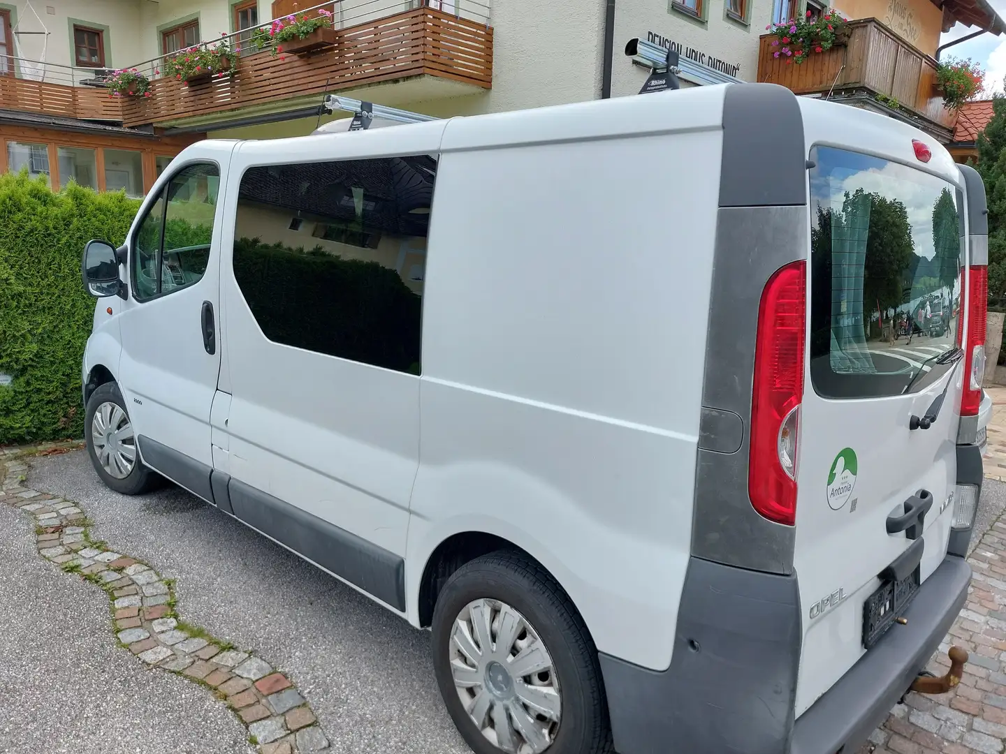 Opel Vivaro Van 2,0 CDTI (F7) Alb - 1