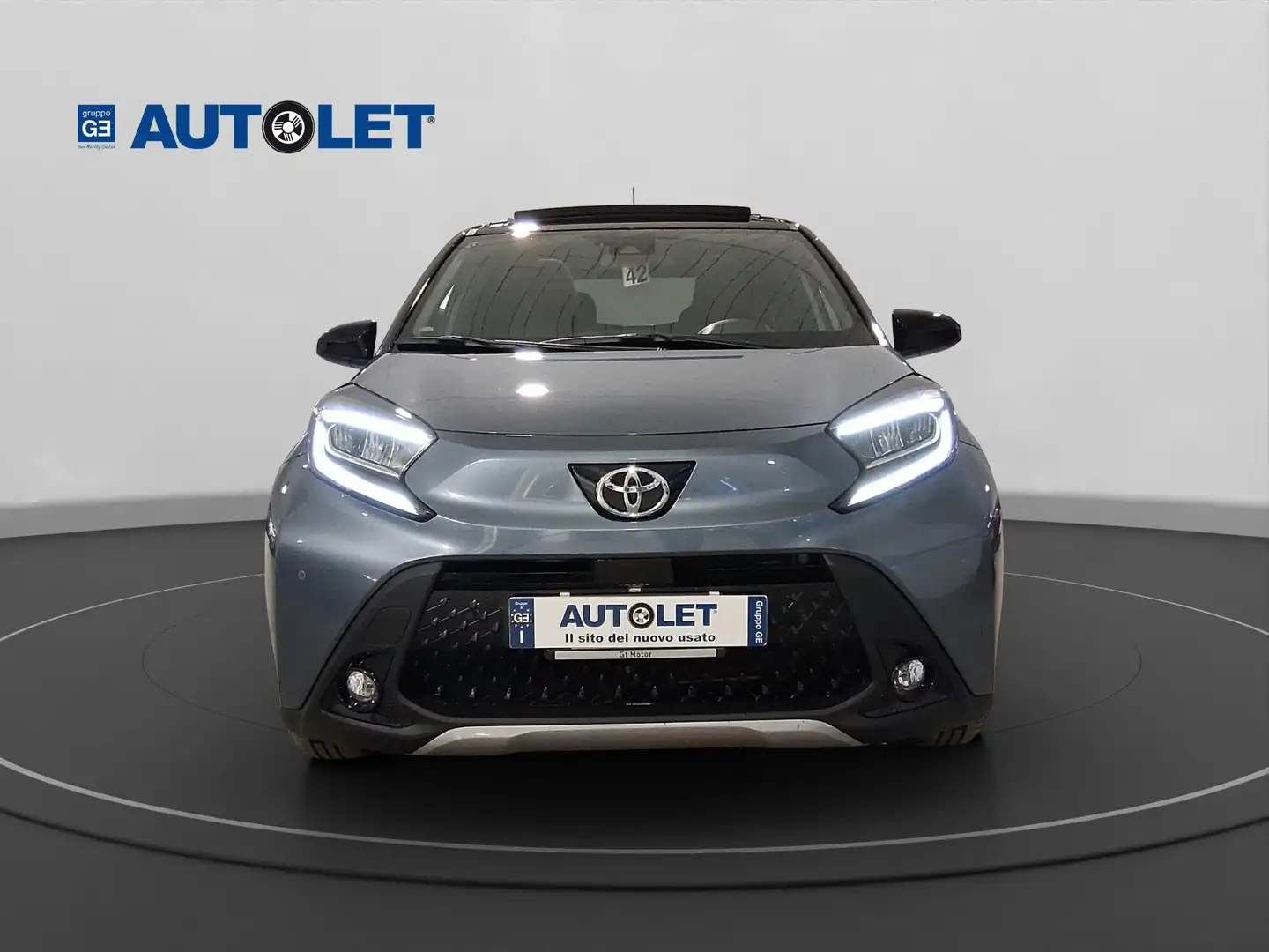 Toyota Aygo Aygo X Air X 1.0 Lounge Air 72cv s-cvt Argento - 2