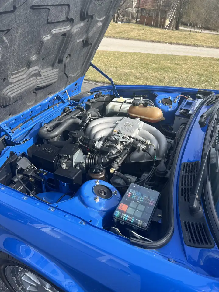 BMW 325i, foto 7