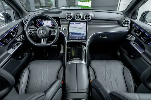 Mercedes-Benz GLC view 9