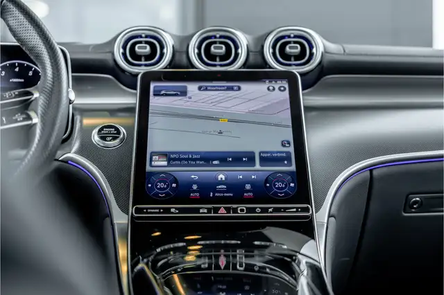 Mercedes-Benz GLC view 20