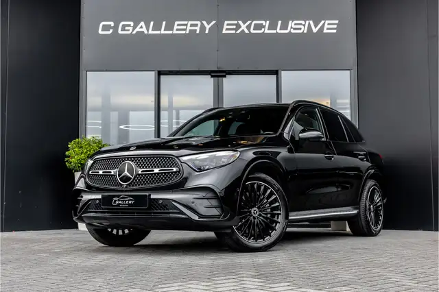 Mercedes-Benz GLC view 3