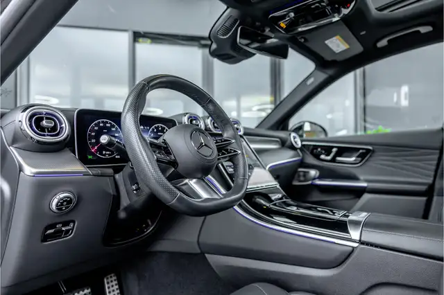 Mercedes-Benz GLC view 8