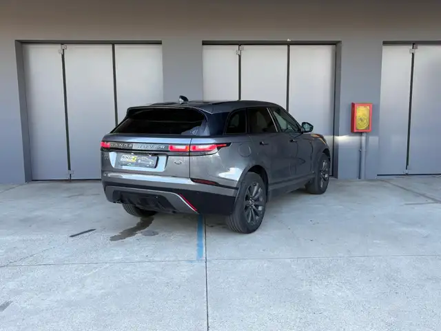 Land Rover Range Rover Velar view 4