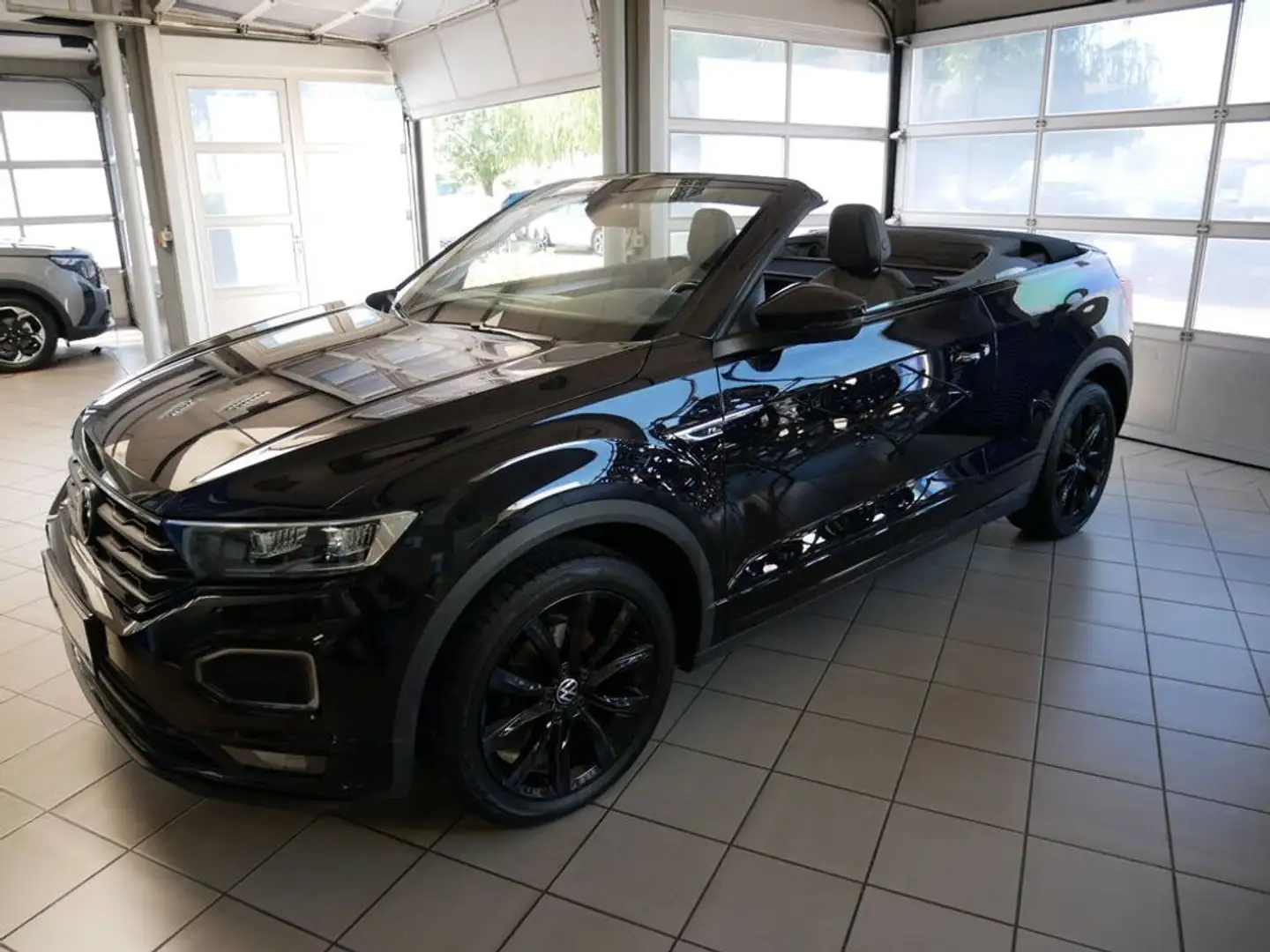 Volkswagen T-Roc Cabriolet R-Line Schwarz - 1