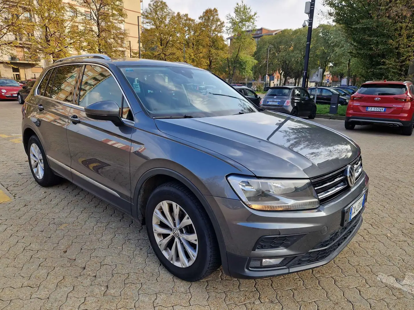 Volkswagen Tiguan 2.0 tdi Business 150cv EURO 6D-TEMP Grigio - 1