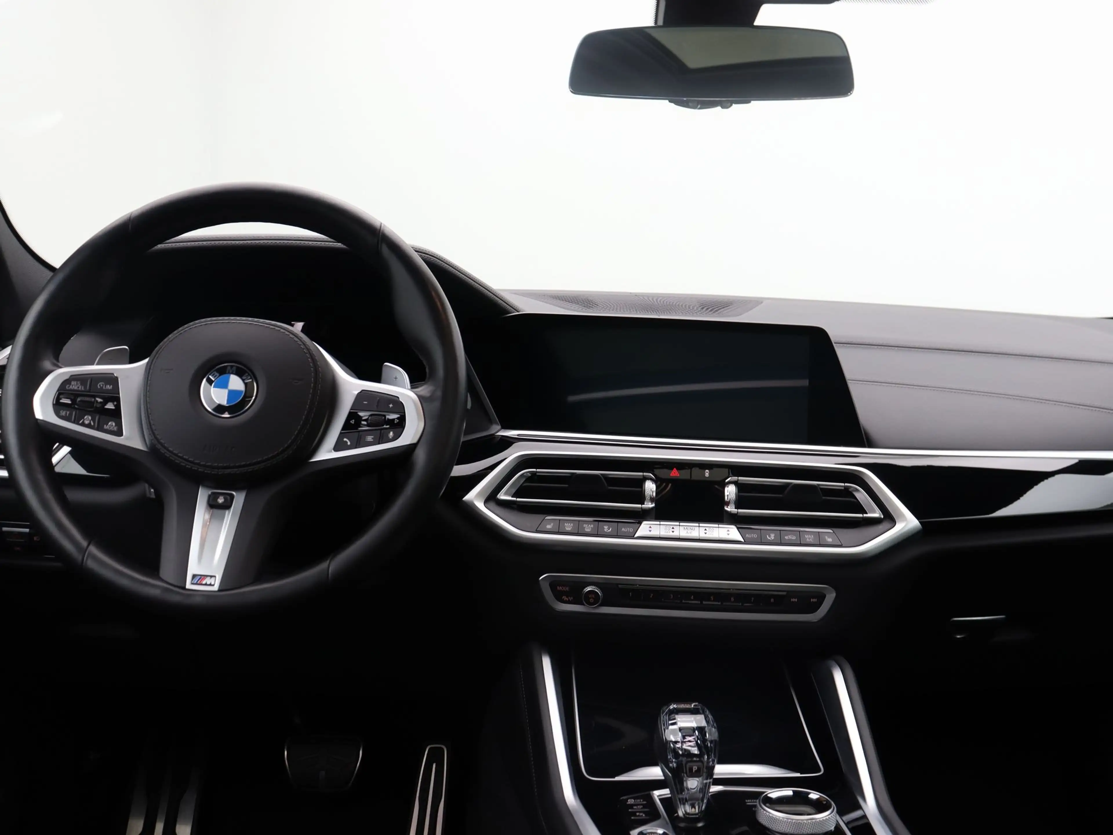 BMW X6 xDrive40i High Executive M Sport — photo 15