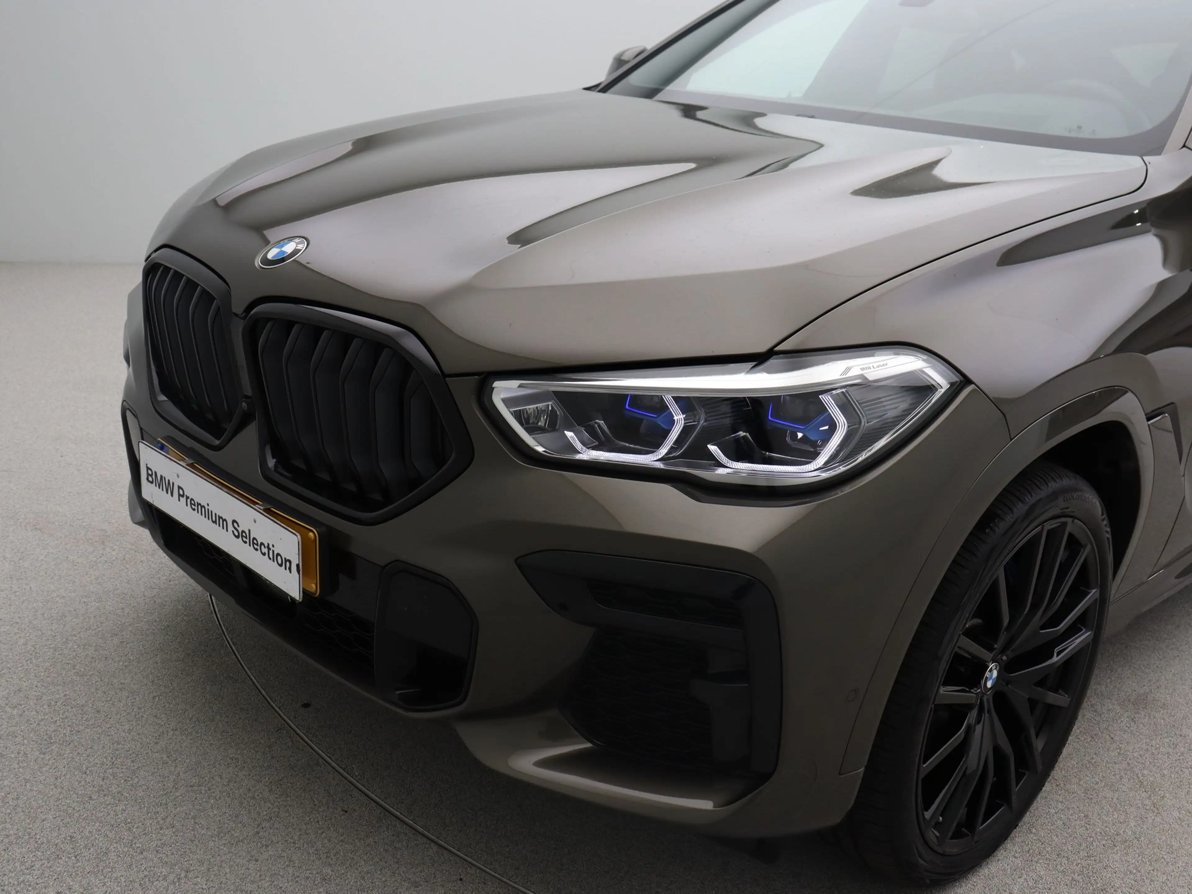 BMW X6 xDrive40i High Executive M Sport — photo 12